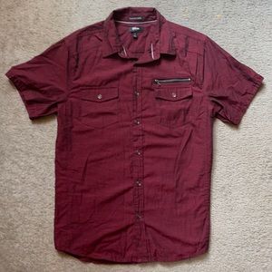 Shortsleeved Button-down